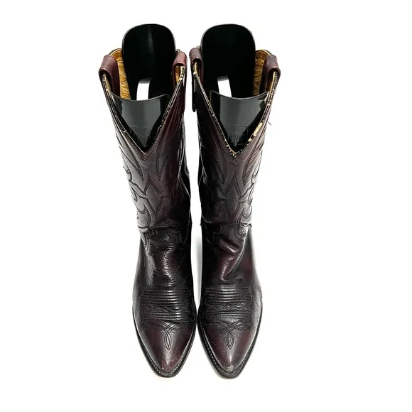 Vintage 1980s men’s oxblood leather western style cowboy boots