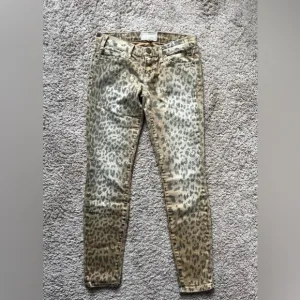 Vintage 2000s Indie Sleaze Grunge Leopard : Cheetah animal print skinny jeans