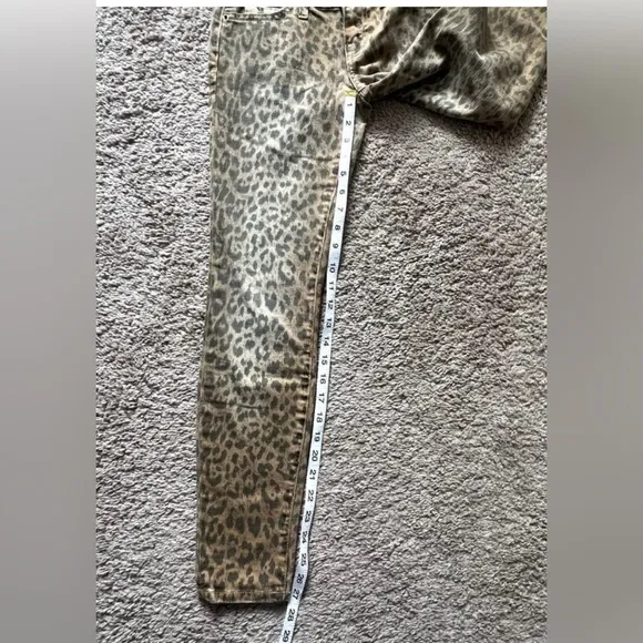 Vintage 2000s Indie Sleaze Grunge Leopard : Cheetah animal print skinny jeans