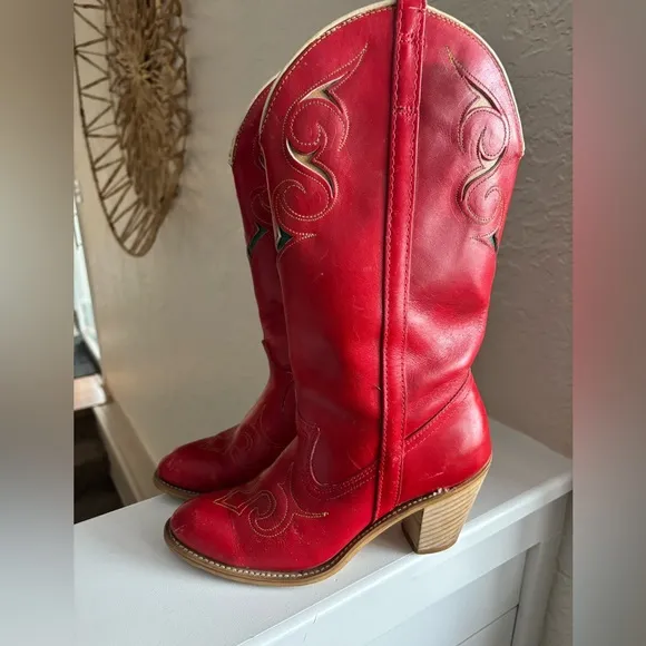 Vintage 70’s Dingo Boots, Cherry Red Vintage Cowgirl, Nashville, Western 6.5