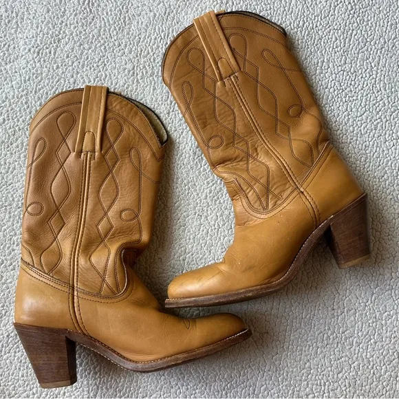 VINTAGE 80S FRYE TAN LEATHER COWBOY BOOTS SIZE 8 WOMENS