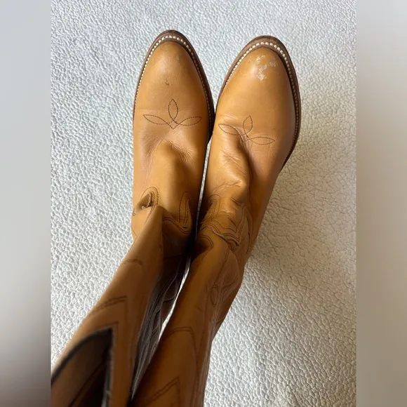 VINTAGE 80S FRYE TAN LEATHER COWBOY BOOTS SIZE 8 WOMENS
