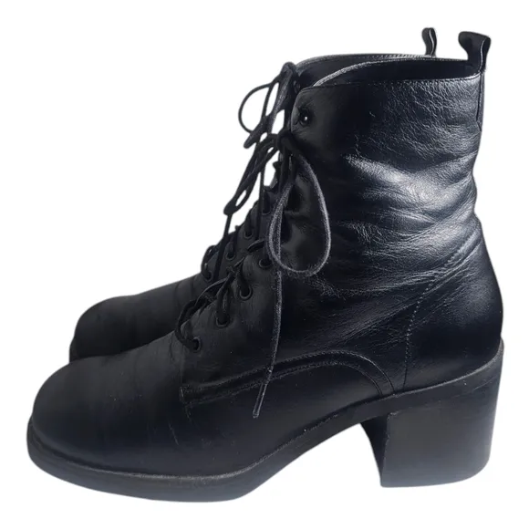 Vintage 90s Apostrophe Black Leather Lace Up Ankle Boot Square Toe Size 9