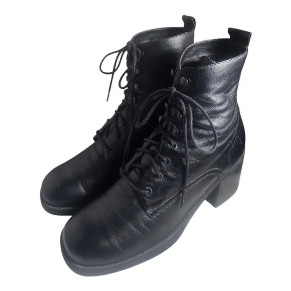 Vintage 90s Apostrophe Black Leather Lace Up Ankle Boot Square Toe Size 9
