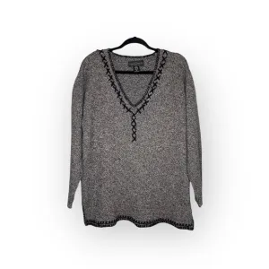 Vintage 90’s: Bloomingdale’s Y2K ᯾ Cozy Cashmere V Neck Knit Whipstitch Sweater