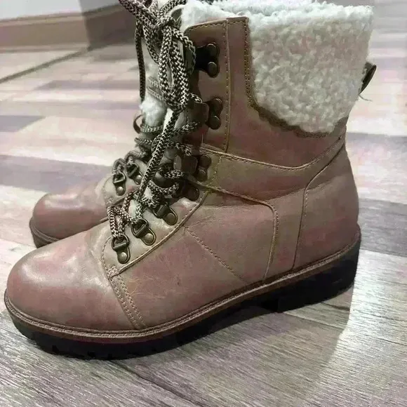 Vintage 93 brown leather combat boots