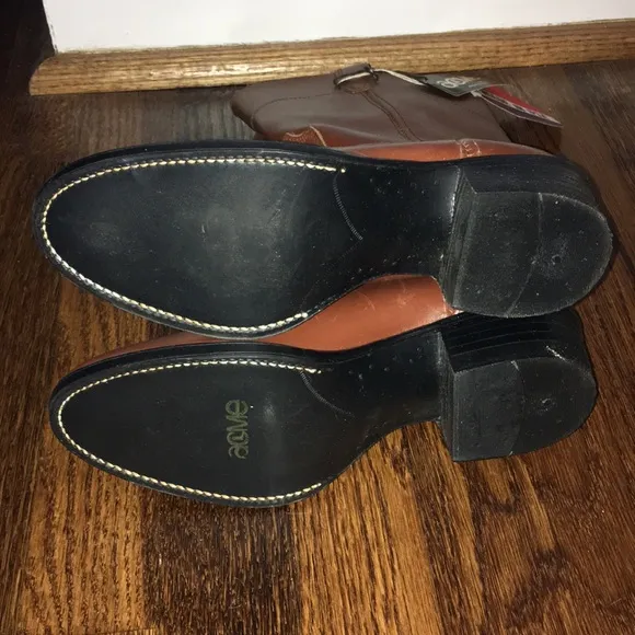 Vintage Acme brown boots, size 4D, New!