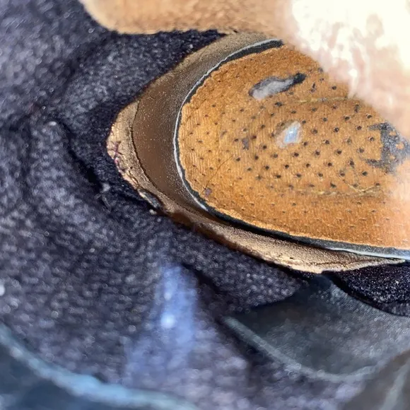 Vintage Ariat boots/booties. Women’s US-6.