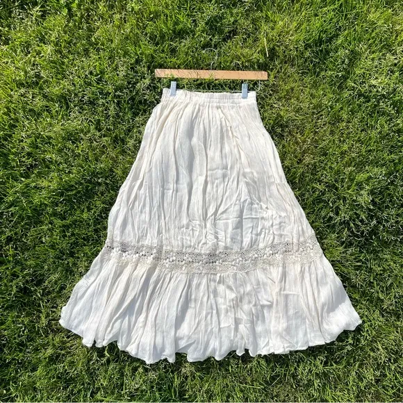 Vintage Boho Eyelet Lace Tiered Cream Midi Skirt