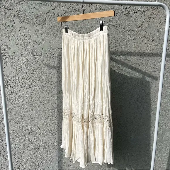Vintage Boho Eyelet Lace Tiered Cream Midi Skirt