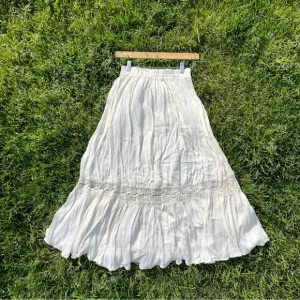 Vintage Boho Eyelet Lace Tiered Cream Midi Skirt