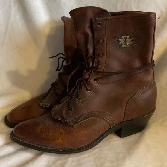 Vintage Brown Kiltie/Packer Lace Up Boots with Embroidery Stitch Detail Sz 8.5