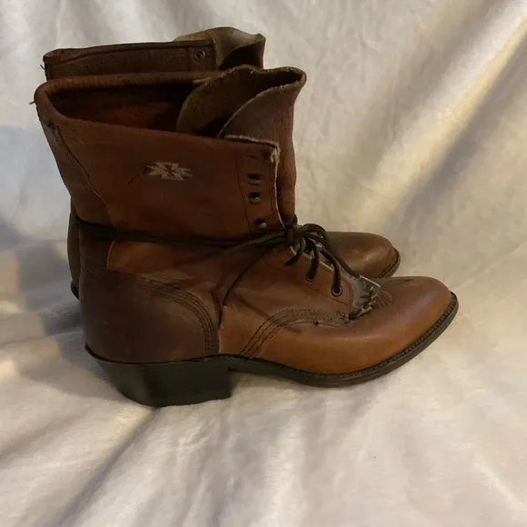 Vintage Brown Kiltie/Packer Lace Up Boots with Embroidery Stitch Detail Sz 8.5