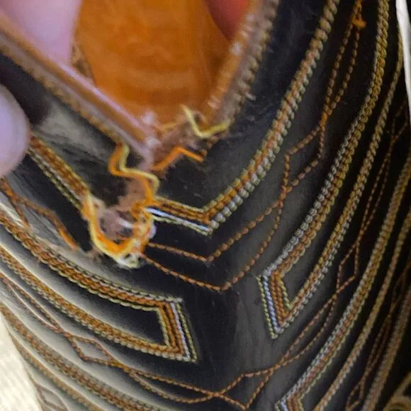 *Vintage Cowboy custom cognac boots with 5 stitch accent. Size W 9.5