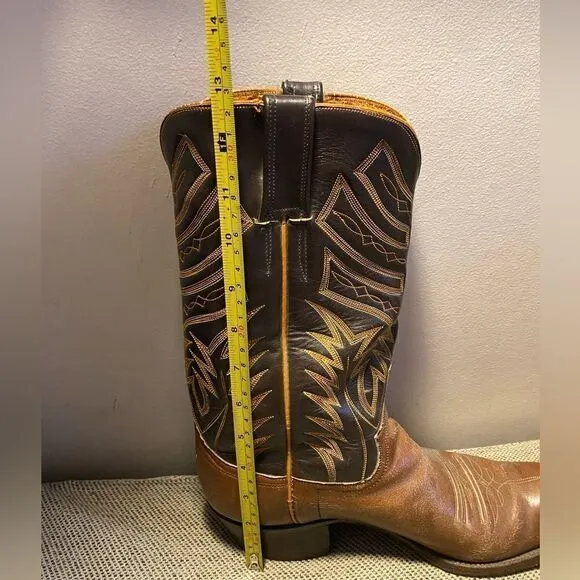 *Vintage Cowboy custom cognac boots with 5 stitch accent. Size W 9.5