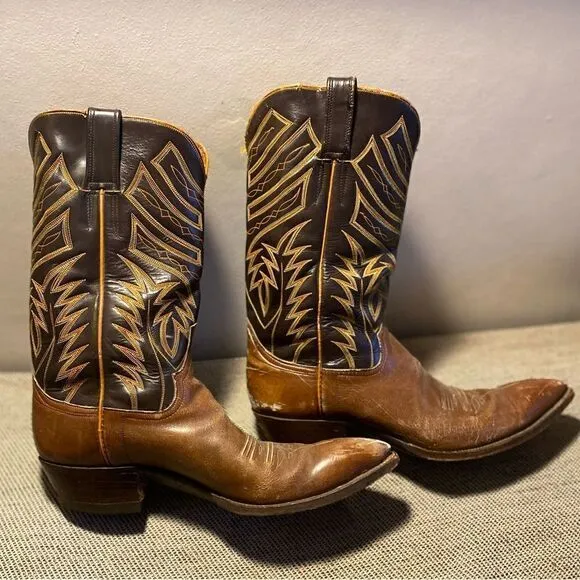 *Vintage Cowboy custom cognac boots with 5 stitch accent. Size W 9.5