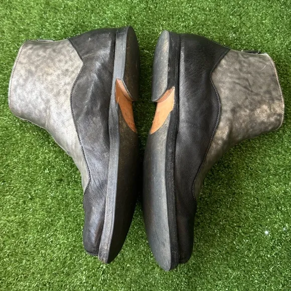Vintage Cydwoq 38 Black/Silver Collar Women’s boots