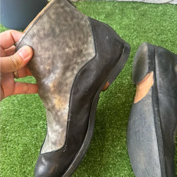 Vintage Cydwoq 38 Black/Silver Collar Women’s boots