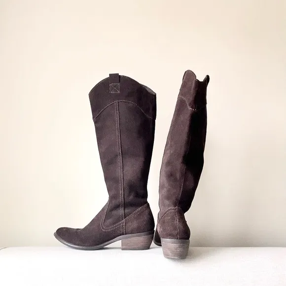 Vintage dark Brown Suede Cowboy Boots – Size 7.5