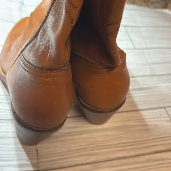 Vintage Dingo Cowboy Boots Brown Tribal Leather USA Women’s Size 8