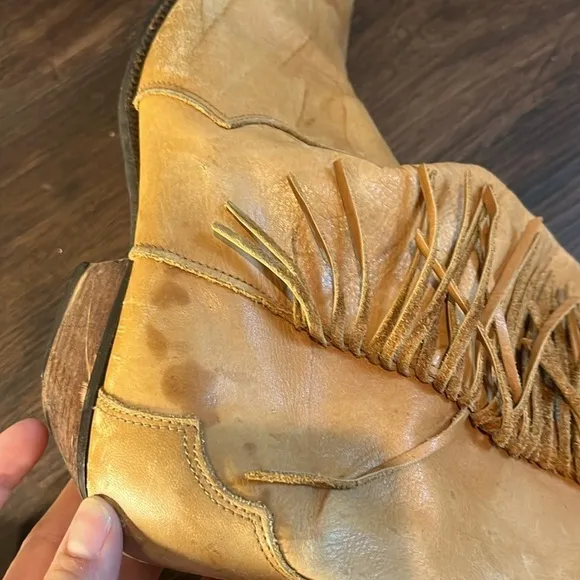 VINTAGE Dingo Leather Fringe Boots
