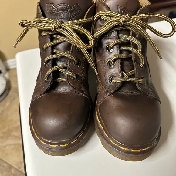 Vintage Doc Martens Kids‎ Grizzly Boots Size 3