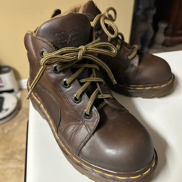 Vintage Doc Martens Kids‎ Grizzly Boots Size 3