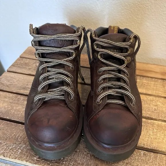 Vintage Dr. Doc Martens Brown chukka boots‎ Men's size UK 6,    7 US  England