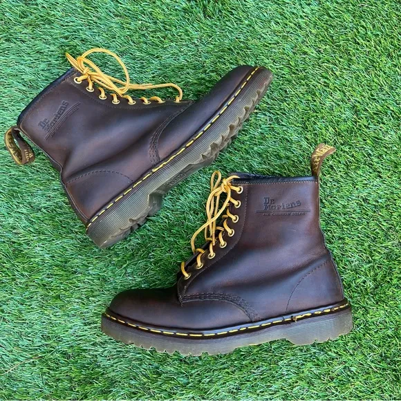 Vintage Dr. Martens Made in England 1460 Brown Leather Boots MIE 90s
