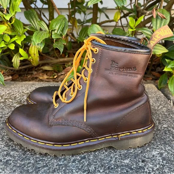 Vintage Dr. Martens Made in England 1460 Brown Leather Boots MIE 90s