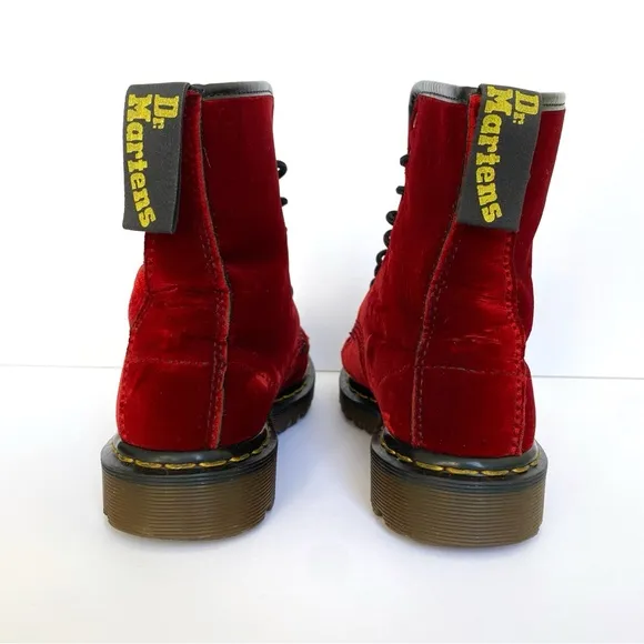 VINTAGE DR. MARTENS RED VELVET ORIGINAL 1460 ANKLE BOOTS