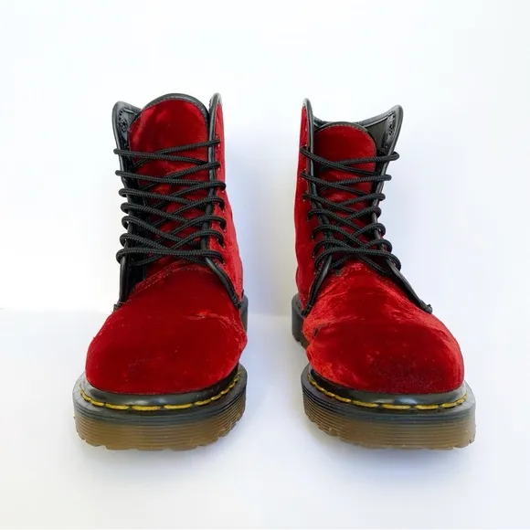 VINTAGE DR. MARTENS RED VELVET ORIGINAL 1460 ANKLE BOOTS