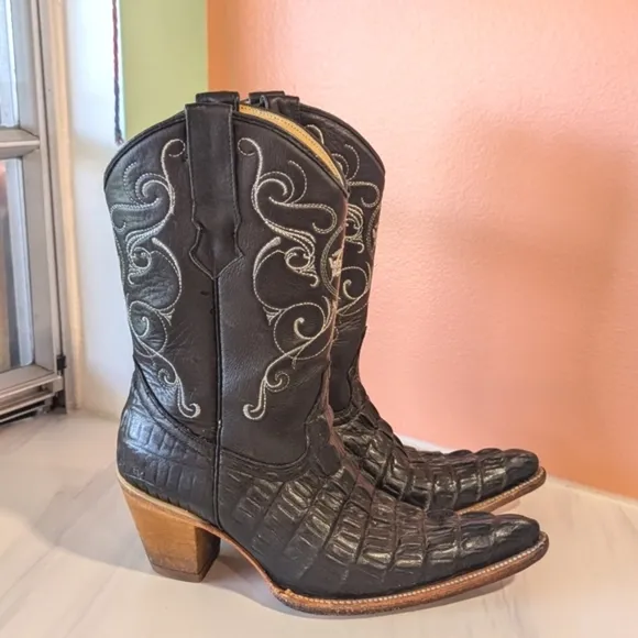 Vintage El Padrino 8 Black Cowboy Boots Embossed Leather Embroidered Boh…