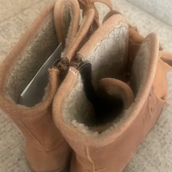 Vintage Foundary Company Tan Suede Boots Size 10