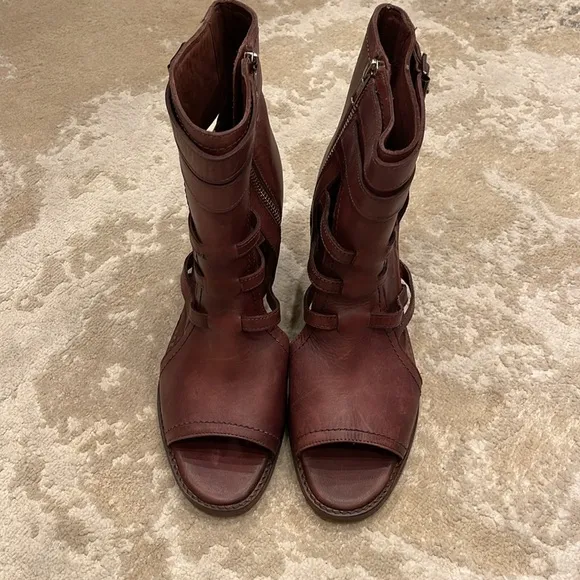 Vintage Foundry Co. Page Women's LeatherAnkle Boots Size 9