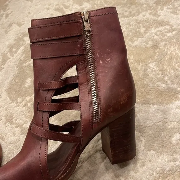 Vintage Foundry Co. Page Women's LeatherAnkle Boots Size 9