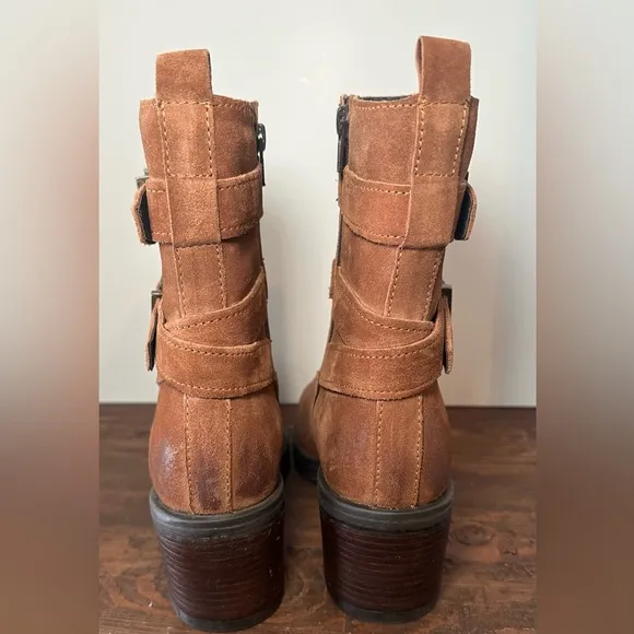 VINTAGE FOUNDRY CO. Women’s Charmaine Buckle Leather Camel Bootie 8.5.