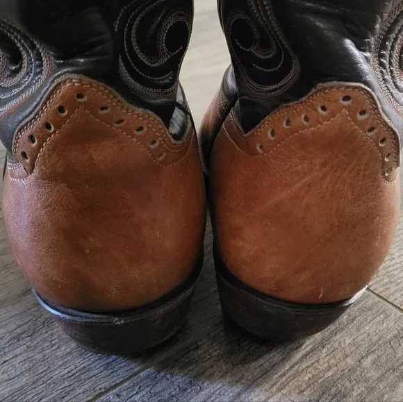 Vintage Hondo Western Cowboy Leather Boots Embroidered Scroll