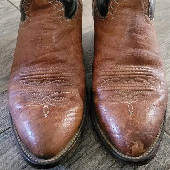 Vintage Hondo Western Cowboy Leather Boots Embroidered Scroll