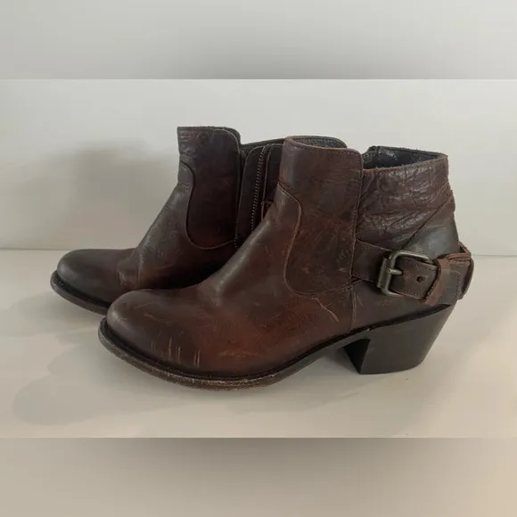 Vintage JB Dillon BrownLeather Ankle Boots BuckleAccents Size 7Very Nice