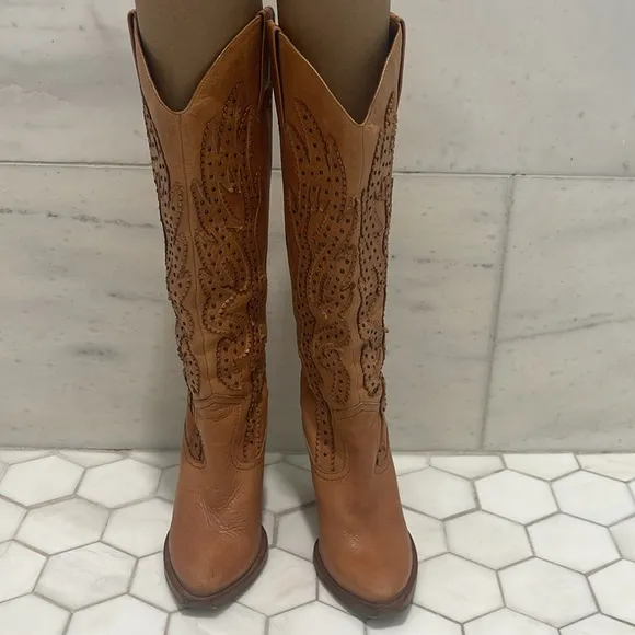 Vintage Jessica Simpson boots