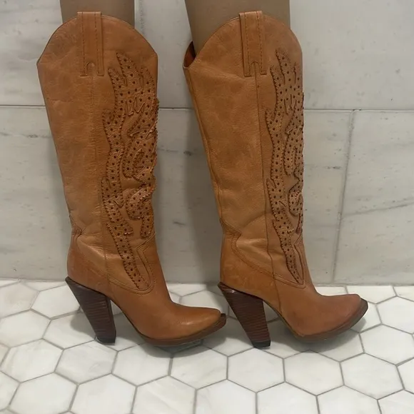 Vintage Jessica Simpson boots