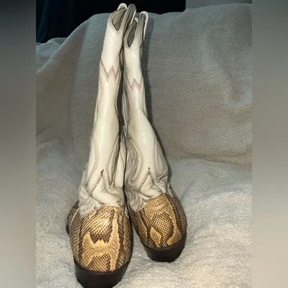 Vintage Larry Mahan Python Snake Leather Cowboy Western Boots, Womens 9.5 - 10
