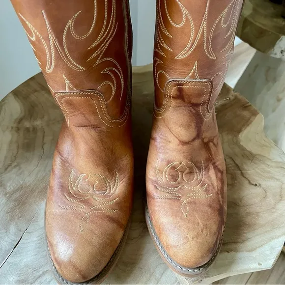 Vintage Leather Embroidered Cowboy Western Boots in Caramel Brown - 8.5