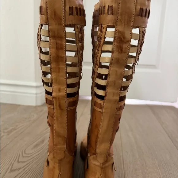 Vintage LJ Simone Monteryleather boots size 10