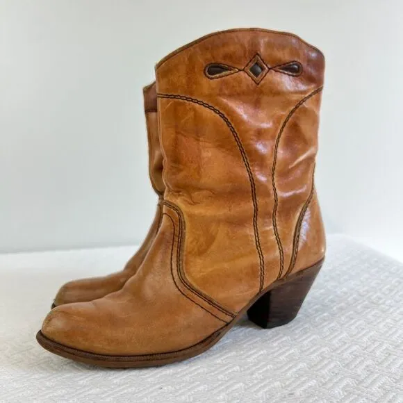 Vintage Made in Romania Women's 6 Tan Brown Leather Cowgirl Western Cowboy Boots
