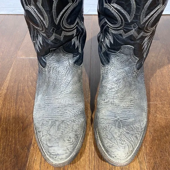 vintage Men’s Tony Lama Cowboy Boots leather 7.5 D, 2 tone black gray texture