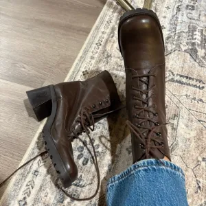 Vintage Nine West leather boots 7.5