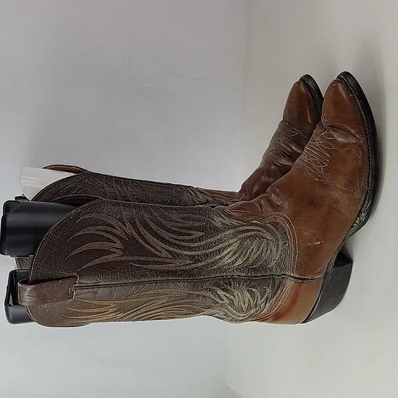Vintage Nocona Brown Leather Men's Cowboy boots