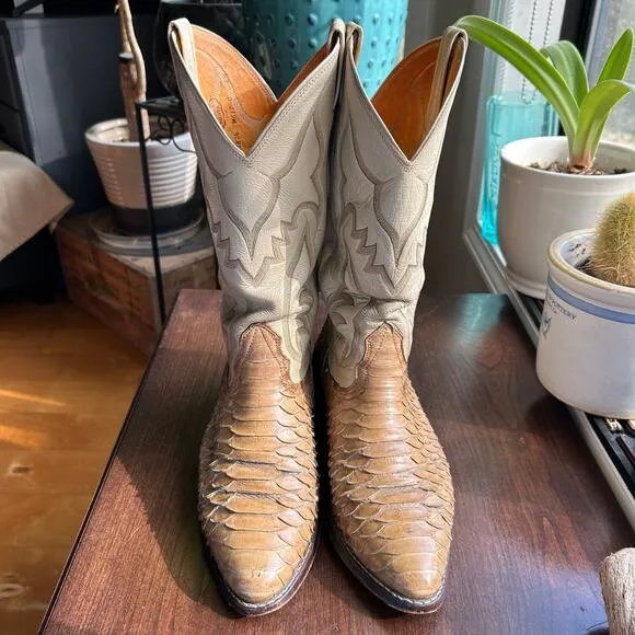 Vintage NOCONA PYTHON COWBOY BOOTS MEN'S SIZE 8.5 cream